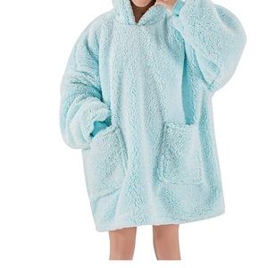 Greenoak Blanket Hoodie Oversized Women's/Teen Large in Aqua